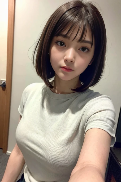 White wall、Brown T-shirt、Medium Short Hair