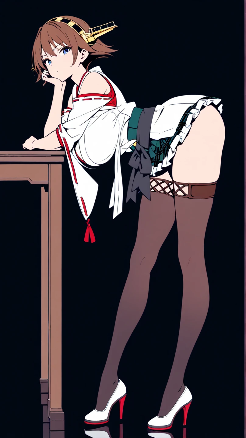 k hd,the maid outfit,Raised sexy,White stockings,Be red in the face,swet,Beautiful buttocks,nedium breasts,Jade feet,Lying in bed