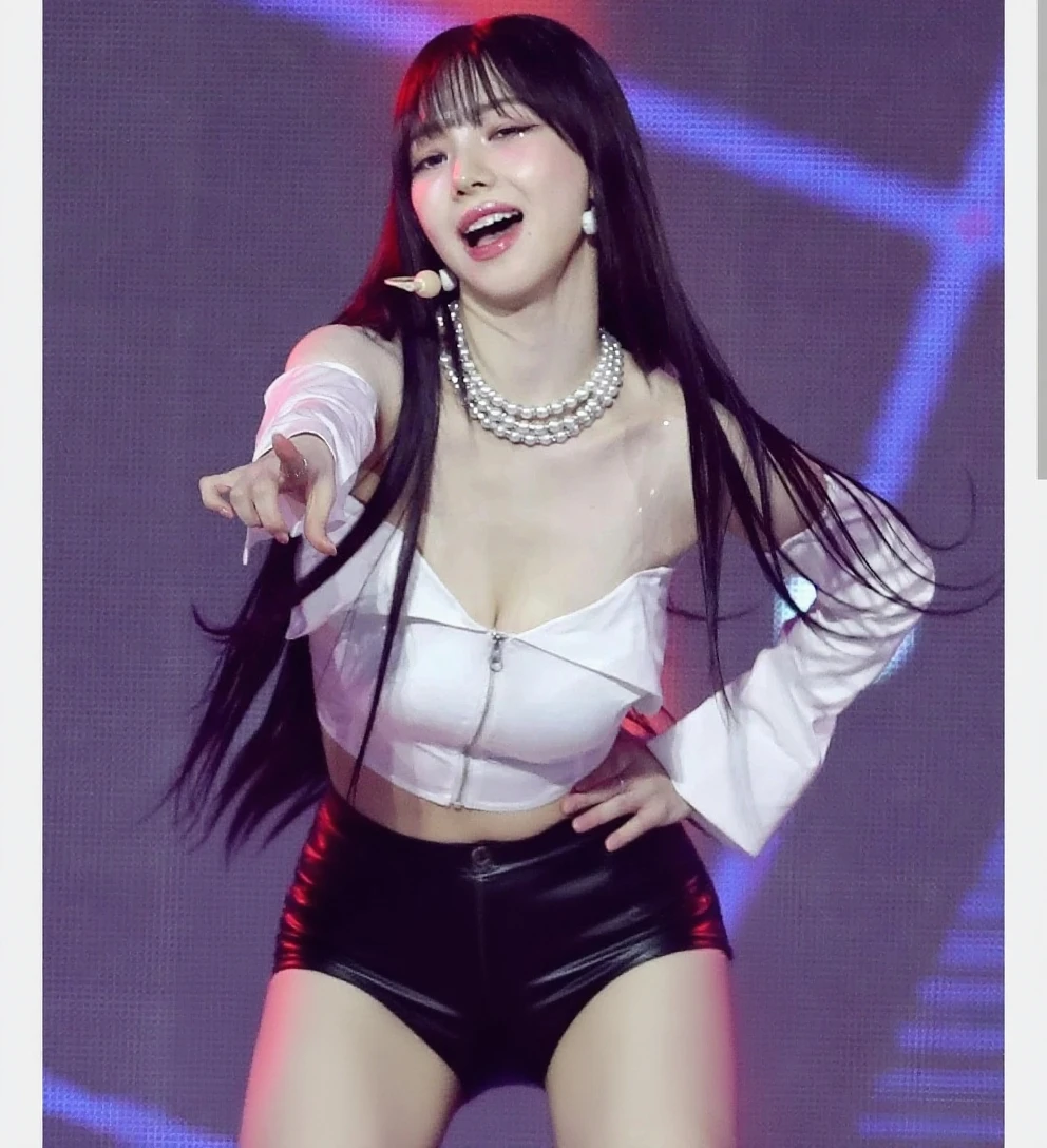 Huge tits, idol kpop, perform