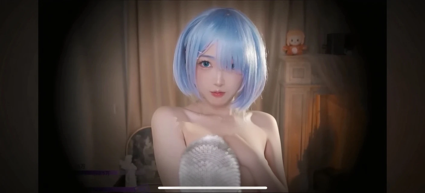 1girl short-haired blue-eyed naked was on the chair