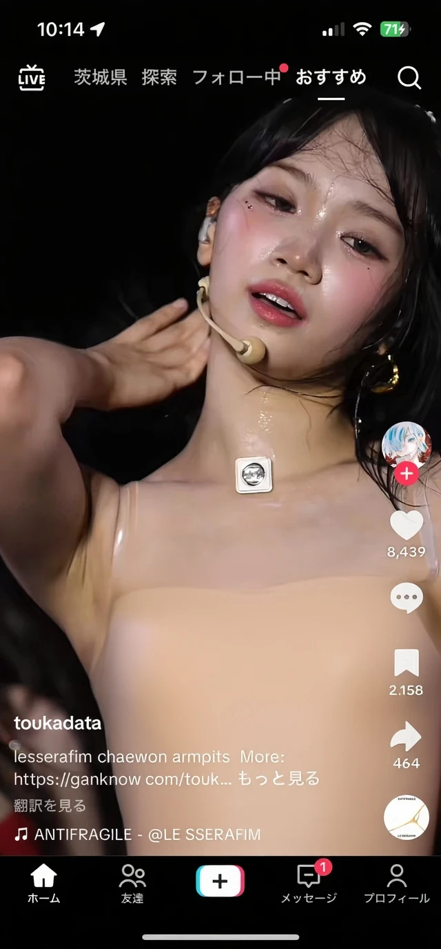 No clothes、nude、