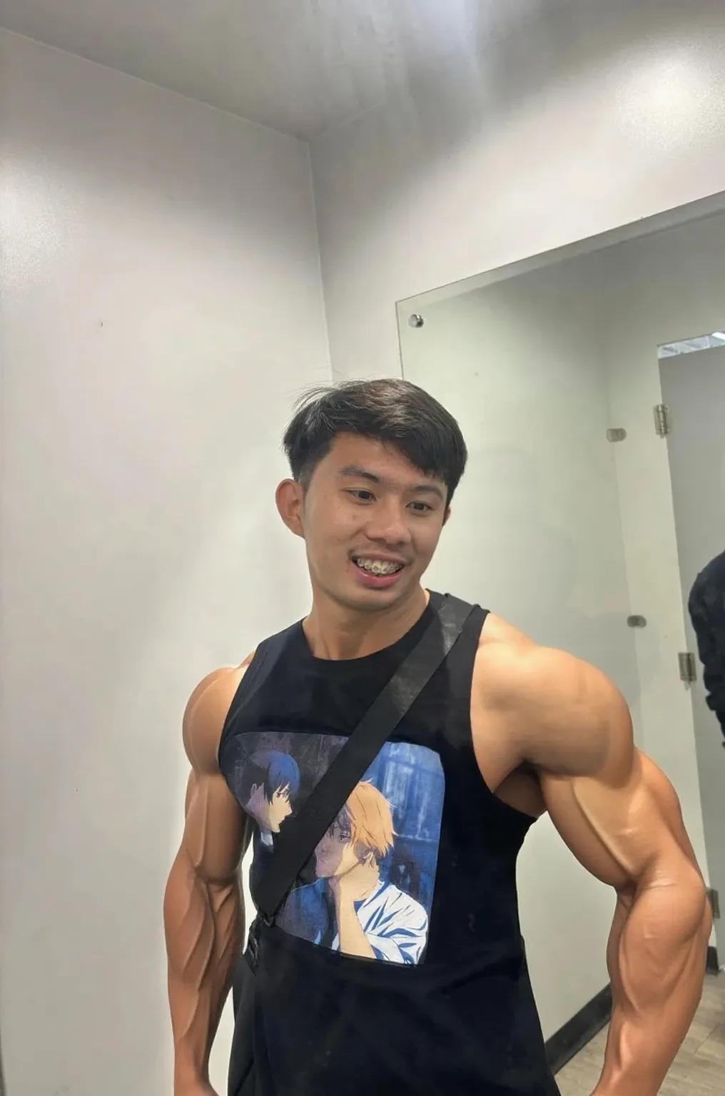 ((masterpiece)), ((best quality)), ((high resolution)), ((Detailed background)), ((Extremely detailed CG unified 8k wallpaper)), alone, Young men,white hair,short hair,Smile,thin waist,6-pack abs,sexly pectoral muscles,sexly, Thin stature,detailed body, The perspective is viewed from the bottom up ,