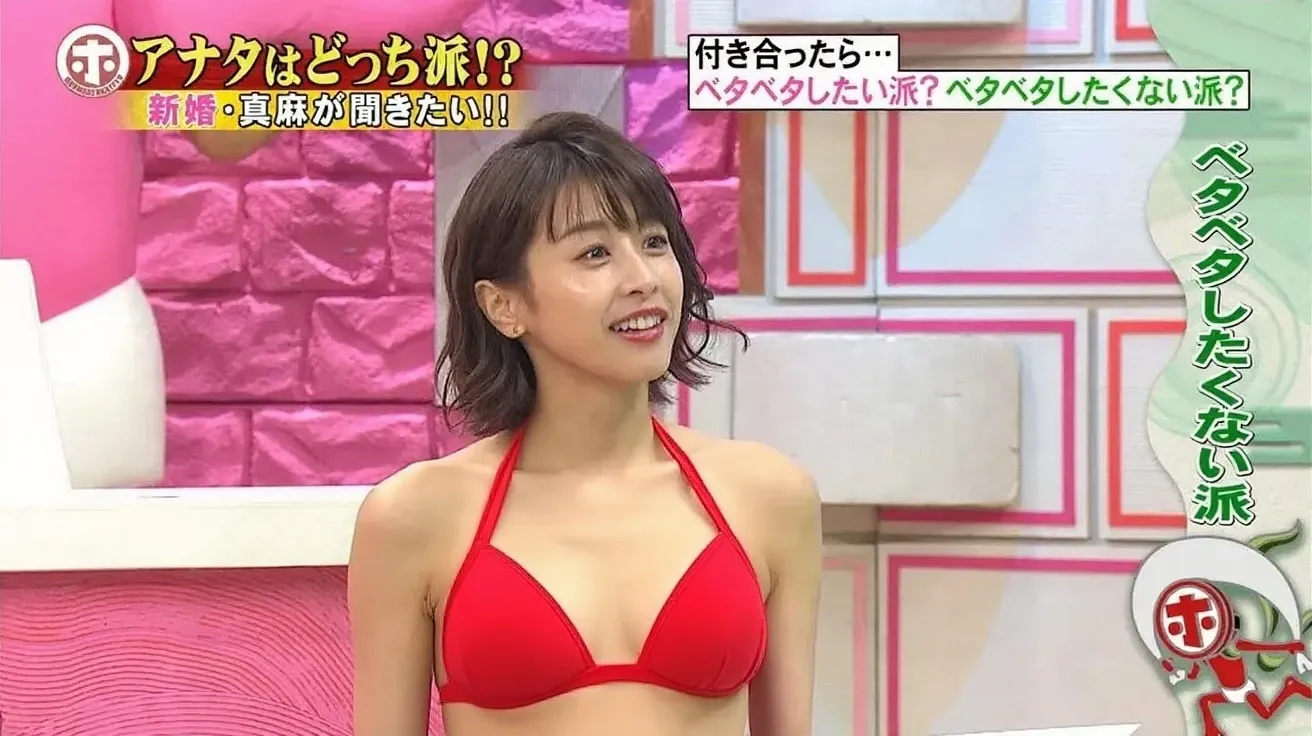最high quality, 8K, Vibrant, Sharp focus, high quality, High resolution, Middle-aged women, Mature Woman, 55 years old, (Whole Body Ezbian), (High heels face detail, Highly detailed eyes, Plump figure、A mature woman with a plump face and wearing a colorful micro bikini is showing off her best smile on a sunny beach
