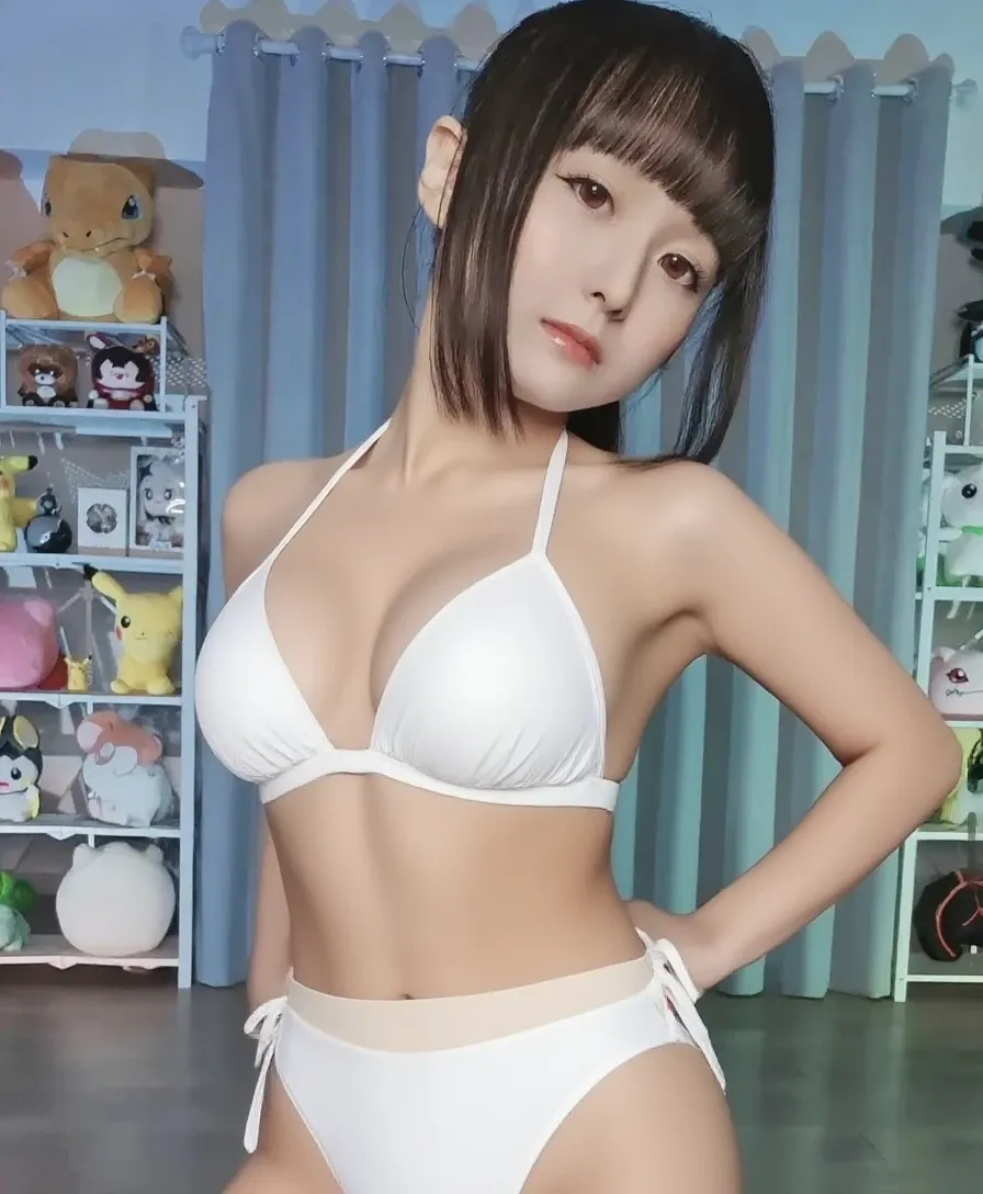 (masterpiece), (Realistic: 1.3), Super detailed, (Skin with attention to detail: 1.2), (Highest quality: 1.0), (Ultra-high resolution: 1.0), Highest quality、RAW Photos,Highly detailed skin,BREAK,Full body image,Nurse uniform,China dress,Bikini Swimwear,Anyway, sexy outfit