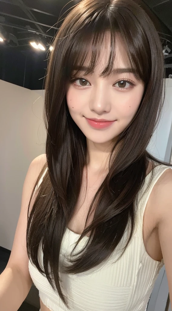 Co-sleeping、,big ???? eyes, Wearing a suit in the office,Raw photo、32K、8K, (Japan idle), Cute bangs,long curly brown hair, Seductive smile, blush,, ((())), (Luxury hotel lounges), Raw photo, ????, extremely delicate and beautiful, masutepiece, 超A high resolution,20 year old beautiful woman with half face　

hair adornments