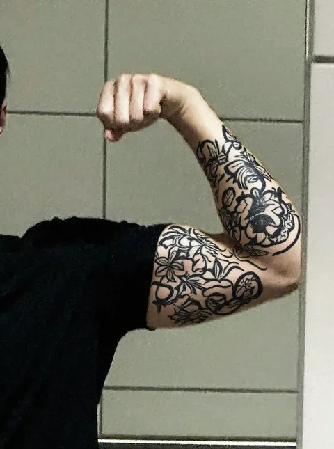 Generatore di tatuaggi casuali