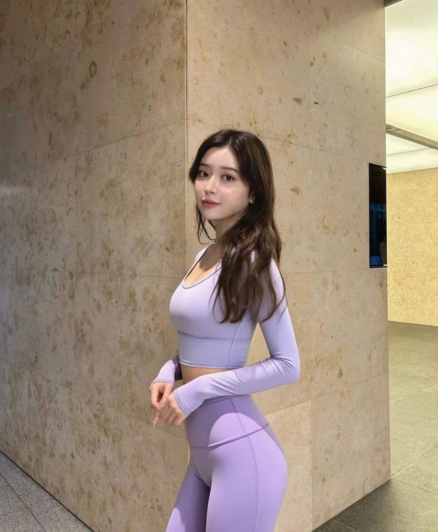 (​masterpiece, best quality:1.5), highest quality, High resolution, super detailed, Realists, Upper body photo of a brunette 22-year-old woman, detailed and beautiful eyes, beautiful detailed lips, very detailed eyes and face, longeyelashes, 22-year-old woman in a shiny purple satin top and white leggings, Beautiful and colorful makeup, elegant and noble々Pose,shiny satin headband,, Office as background, bright daylight, bright colors, fine brushstrokes, Portrait style, beautiful color palette, glowing skin, First-class rendering, that captures every detail, enchanting atmosphere, (perfect ???????:1.2), (The stunning woman wears a lills satin tank top and white leggings.  (magnificent panorama view:1.2)