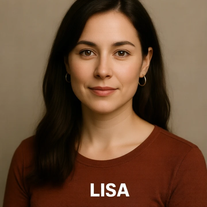 a photo of woman named Lisa .