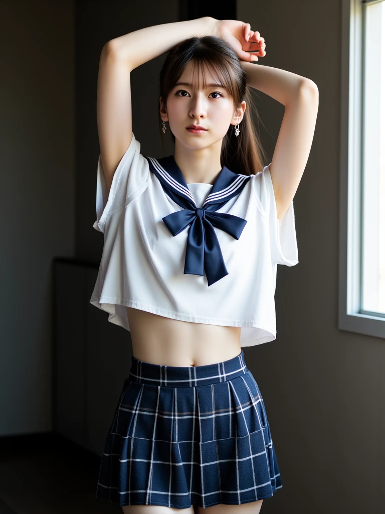 Short uniform　Japanese　The navel is visible　Valley　Chest　legs showing