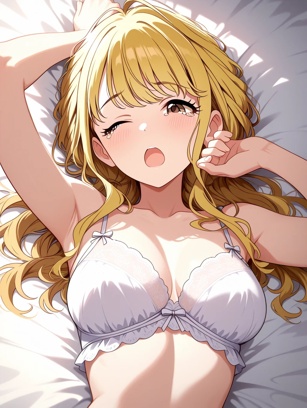 (masterpiece),(best quality),(ultra-detailed),(best illustration),(best shadow),(absurdres),(detailed background),(very aesthetic), kirino kousaka, blonde hair, long hair, hair clip, green eyes, bangs, naked, on bed, covering breasts, covering crotch, lying, upper body<lora:XL-KirinoKousakav1:1>