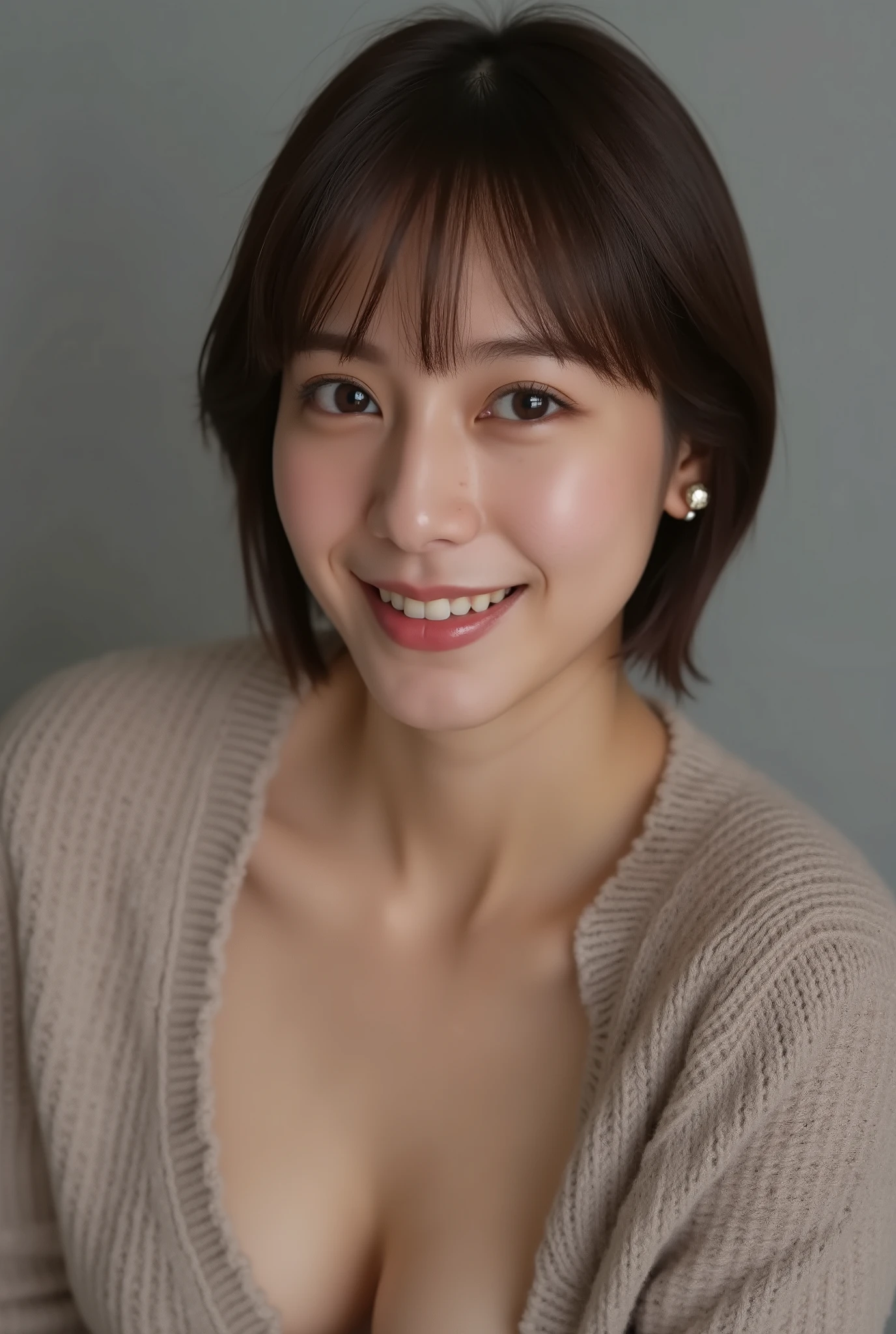 Genuine, ,  High Res Images ,  masterpiece,  以上から最High Quality ,  High Quality ,  Very Detailed,  MORE INFO,  vivid details,  sharp concentration , professional lights ,  Alone,  1 girl,  young Japanese woman, Up to , (( brown hair, pixie cut )), ((  tanned skin at night  :1.1)),active,  like a boy ,  charm,  , Tiny Head, Small Faces,beautiful detailed face, (smile) , ((sweater, miniskirt)), ((big :1.4)),  Front Map,  viewers,  perfect hands,  Perfect Anatomy,((On a date,Cafe)、cleavage