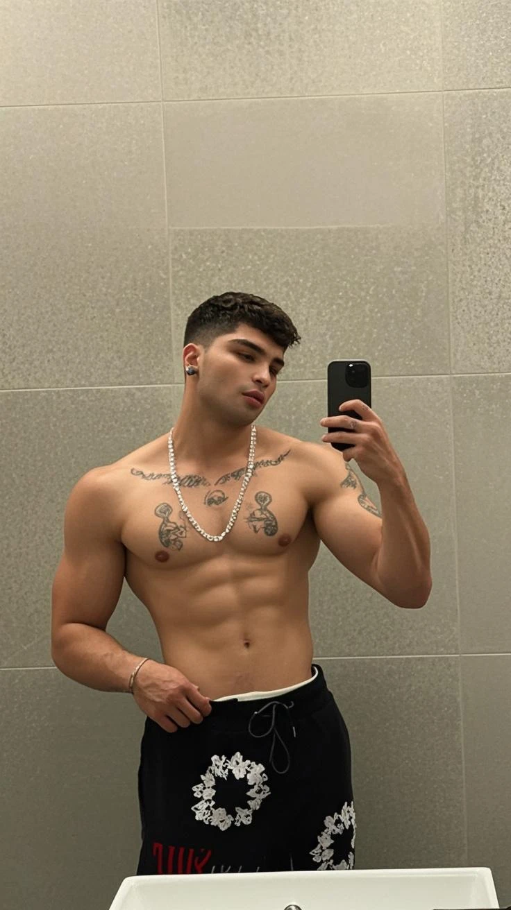 Muscles, tatuagens, tatuagem, guerreiro, lutador, Realismo, hiper, latino americano, cabelo cacheado, moreno, Defined muscles