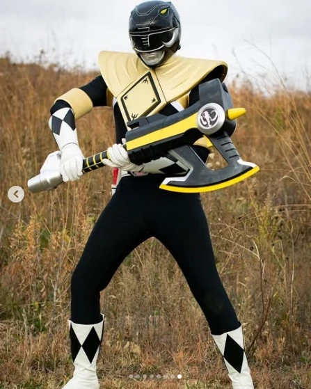 Mighty Morphin Black Ranger