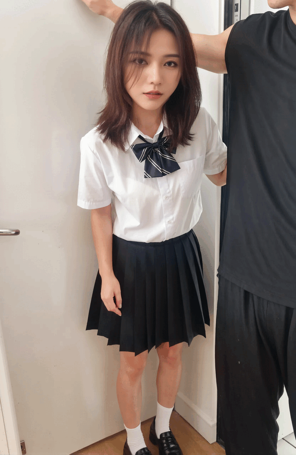 Gadis yang "dinding-dinding"