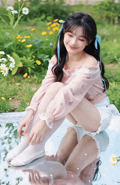 Impeça-a，Cobrir a boca dela enquanto a garota se prepara para dançar