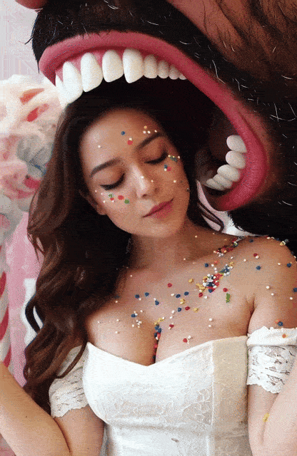 فم رجل كبير