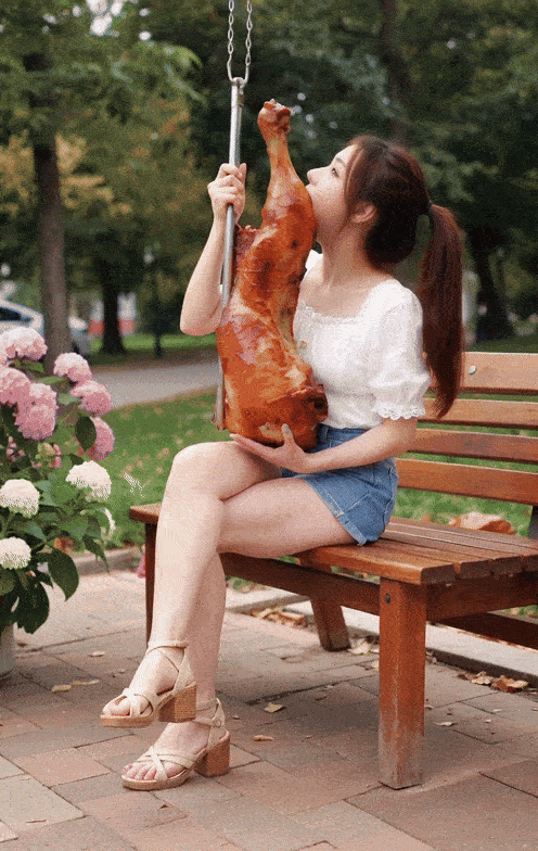彼女の鶏もも肉を奪う,