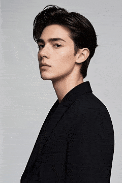 Retrato atmosférico de três quadros