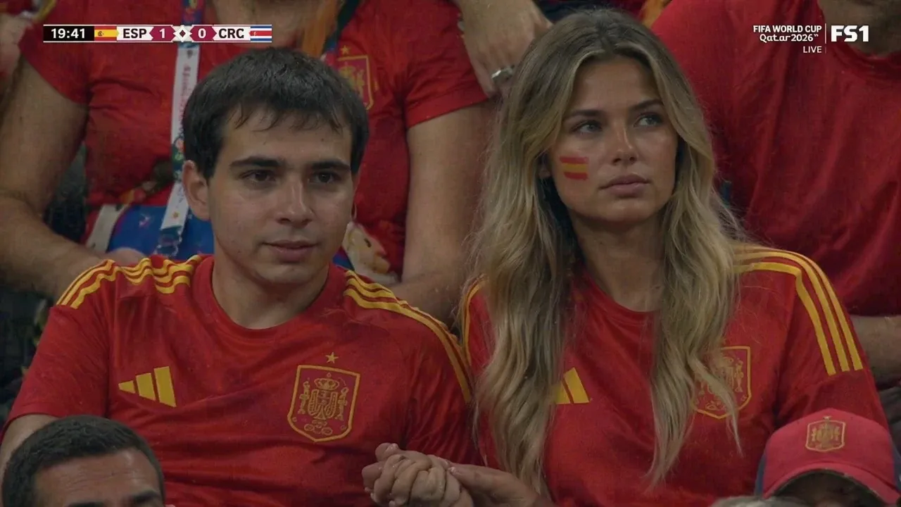 ¡Pareja captada en cámara!