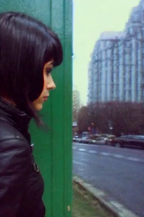 [closeup|medium shot], photo of spy woman, spying, side view, city
, BREAK, old_siemens, busty, film grain
<lora:old_siemens:1>   <lora:add_detail:1>