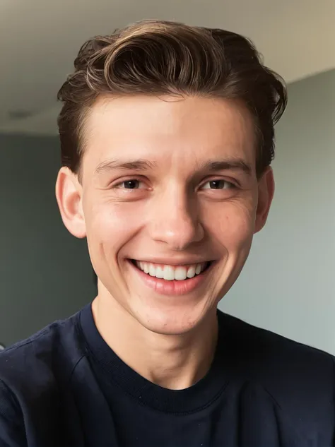 TomHollandExl, smile