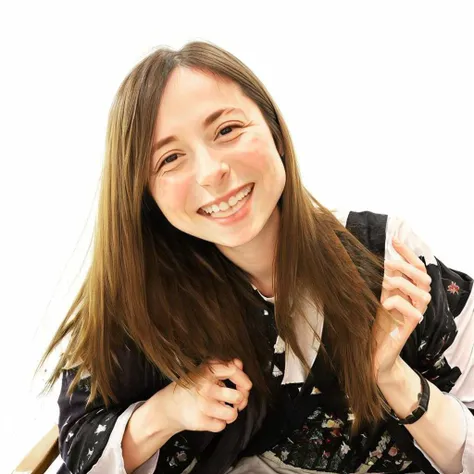 <lora:Chiness_gal:1> 1girl, smiling, sitting in a comfortable chair