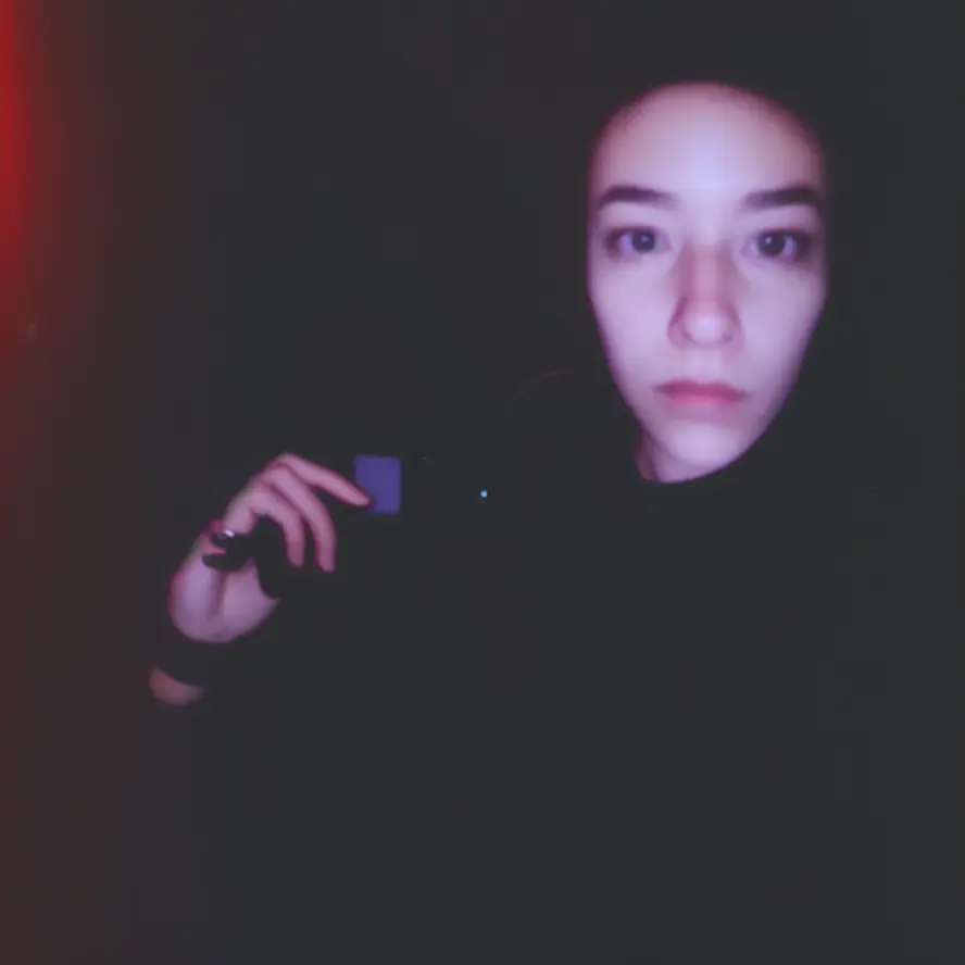 SNVHS, selfie of a person <lora:epiNoiseoffset_v2:1>