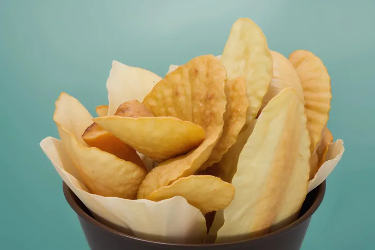 xyzabcwindows11, tasty chips
<lora:xyzabcwindows11:1>