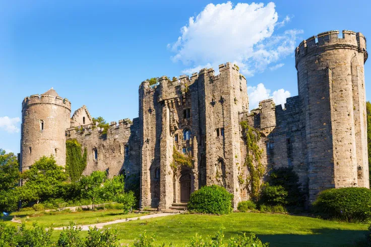 (masterpiece, best quality:1.2), ultra-detailed, Castle, (realistic:1.5), <lora:EdobMedievalCastle_v1.0:1>