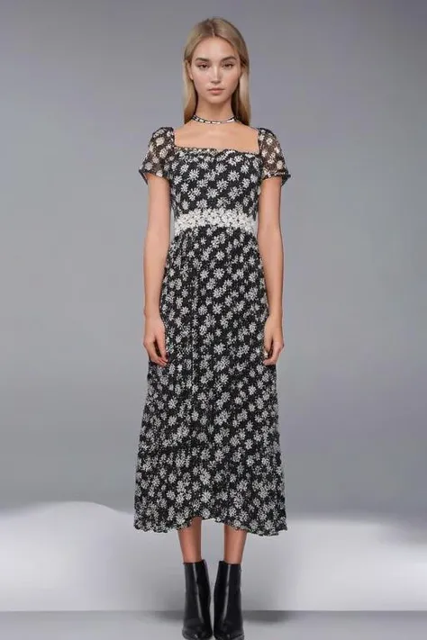 looking at viewer, solo, (full body:1.5),  detailed face
<lora:xl_2girl_v1:0.7>a 8siyu8 girl a woman with blonde hair wearing a D&Gbana dress(black and white flower dress, full body,  long dress, short sleeves, standing, monochrome, arms at sides, ) ,