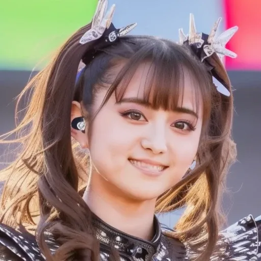 a picture of moametBest, masterpiece, best quality, delicate skin, blurry background, moametal