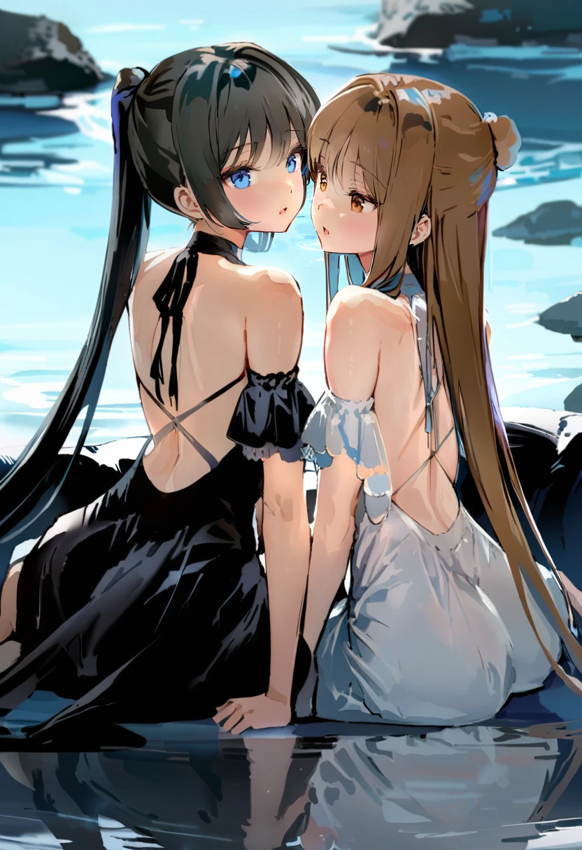 Long Black Hair　School swimsuit　Sisters　Hug