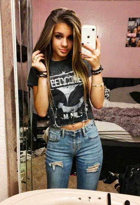 Real Mirror Selfie XL Real Mirror Selfie XL