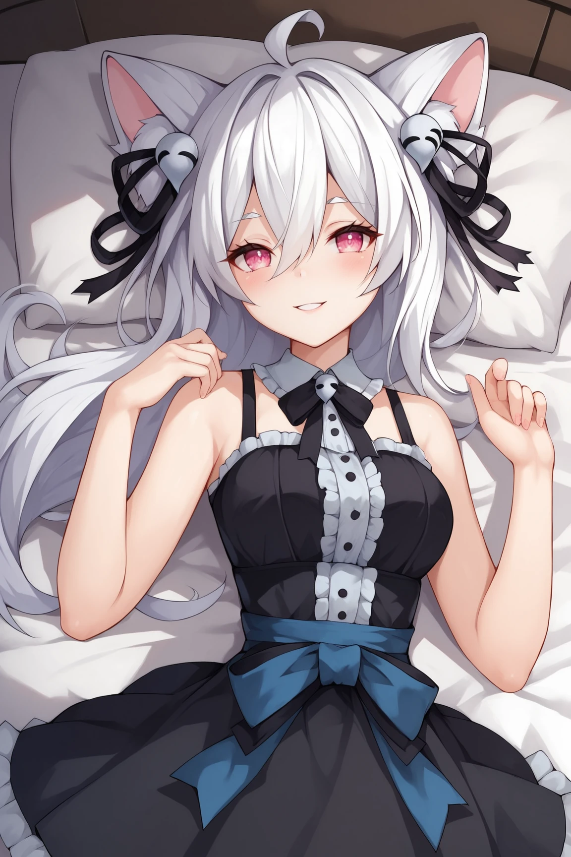 naked，lolita(10 years old)，gray hair，eyes scurrilous，short，hypnosis，