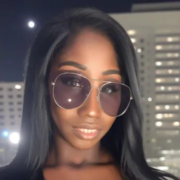 Ellie Ensley | @_ellietheempress_ - SeaArt AI Modeli