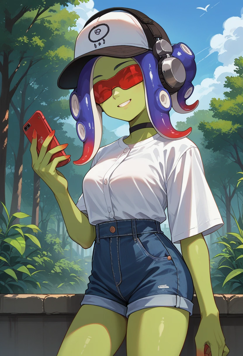 score_9, score_8_up, source_anime, 1girl, solo, Dedf1sh, green skin, tentacle hair, multicolored hair, baseball cap, two-tone headwear, headphones, red-tinted eyewear, white shirt, dress shirt, black choker, holding cellphone, denim shorts, high-waist shorts, outdoors, smile <lora:ChamDedf1shPonyXL:1>