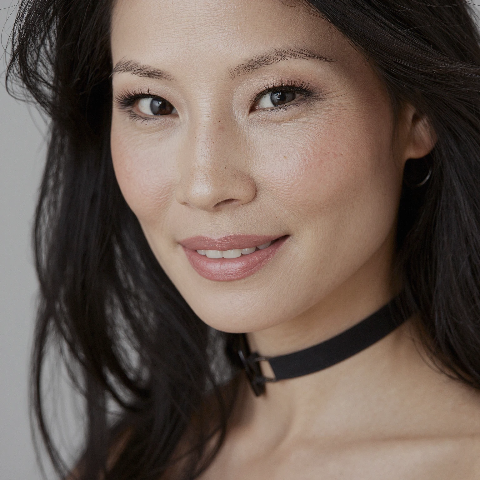 Close-up of woman&#39;s black turtleneck shirt, Zhangzhangjinna, korean symmetrical face, inspired by Russell Dongjun Lu, Inspired by Kim Tschang Yeul, Ji Yoon Chae, Kim Hyun Joo, Realistic. cheng yi, Se Sun Yoon, yanjun chengt, taejune kim, Inspiration from Jung Park