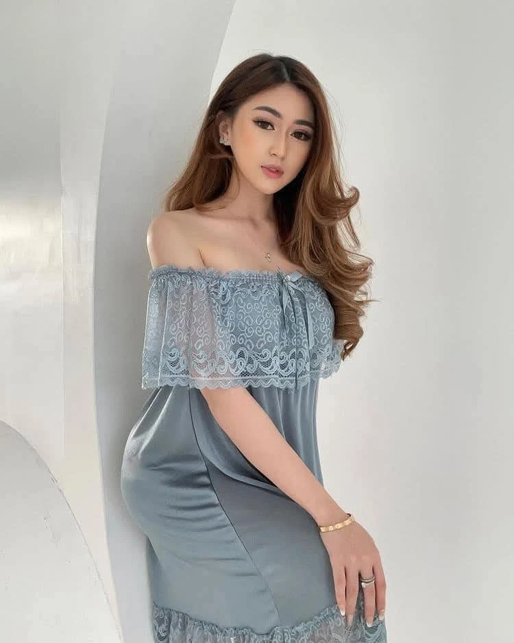 Felicia Carissa V1.0