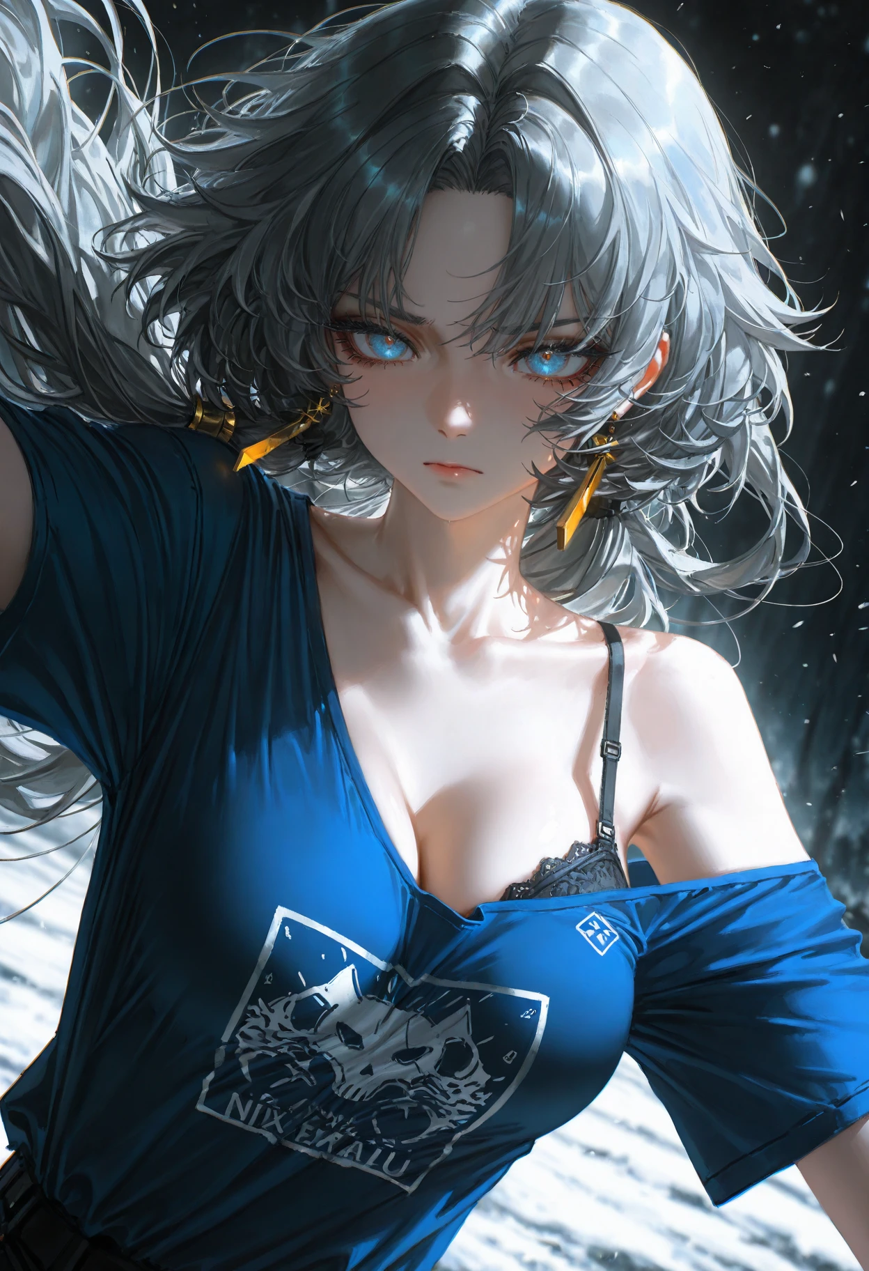 masterpiece,best quality,good quality,very awa,newest,highres,absurdres,wind,limited palette,h4ra_illu,dutch angle,dynamic pose,artist:john_kafka,artist:nixeu,artist:quasarcake,chromatic aberration,film grain,high contrast,color contrast,cold colors,gritty, missing one shoulder,cleavage,deep v,bra strap,blue t-shirt,,carlotta montelli\(wuthering waves\),1girl,solo,long hair,grey hair,jewelry,earrings,breasts,parted bangs,medium breasts,