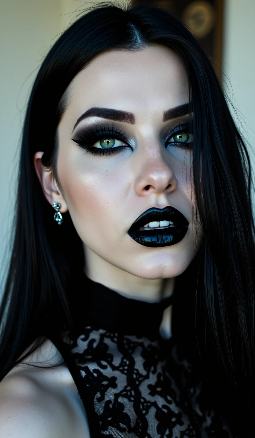 FullBigTTgothGFLady - Aesthetic Style Mk.1