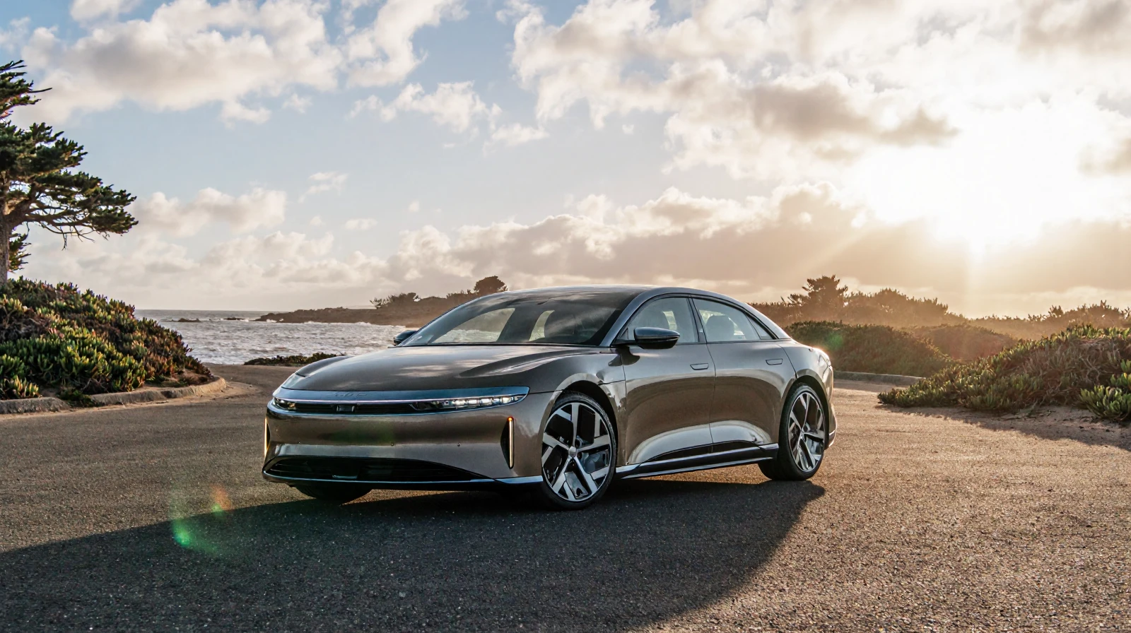 Lucid Air Dream Edition Performance - 2022 v1.0 QWEN
