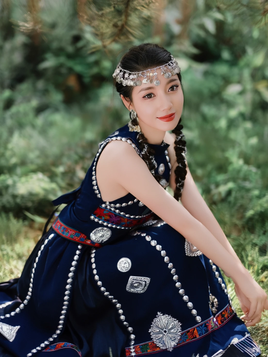 Hani Ethnic Costume - Traditional Photography LoRA v1.0