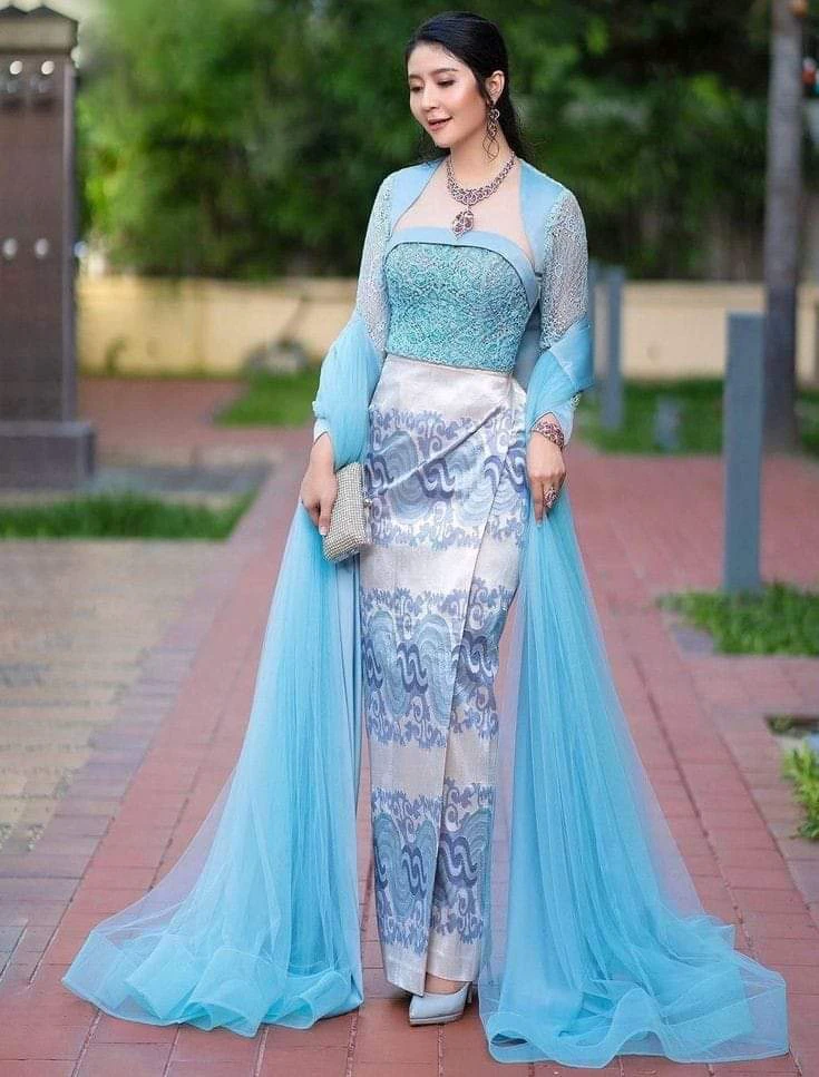 Myanmar female dashion