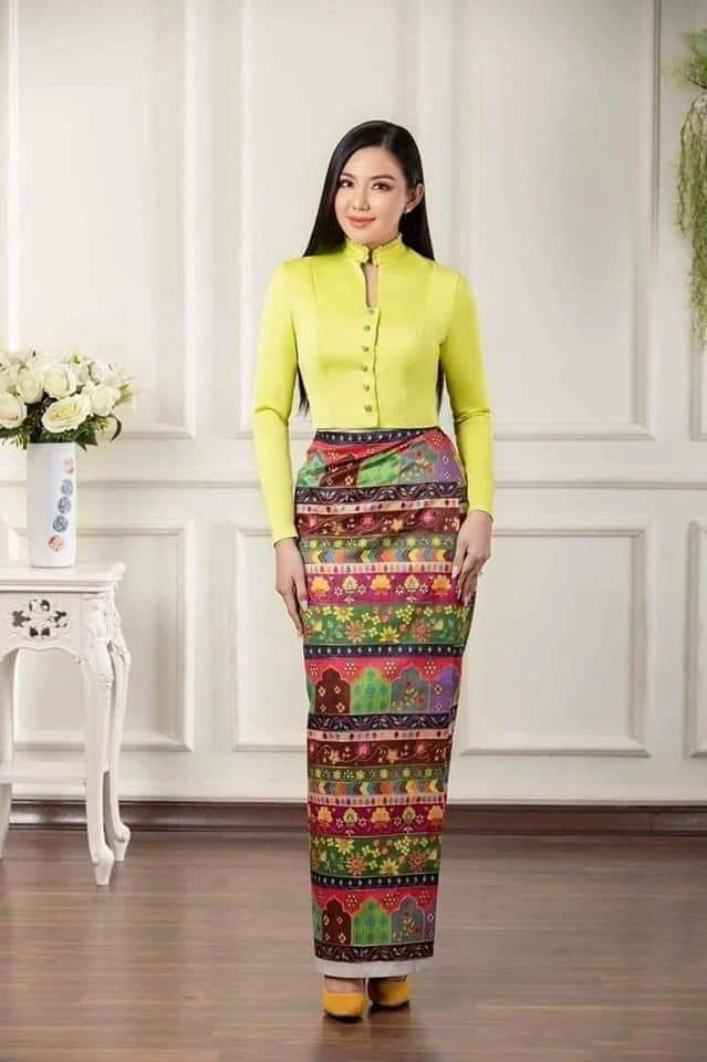Myanmar female dashion