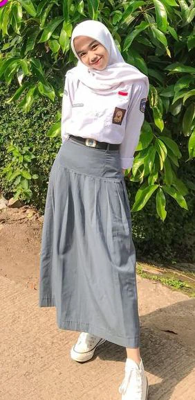 siswi hijab_rel_260420