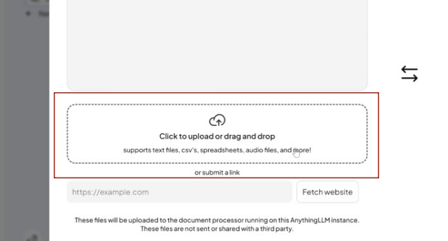在DeepSeek-R1工作区点击上传文件搭建本地知识库