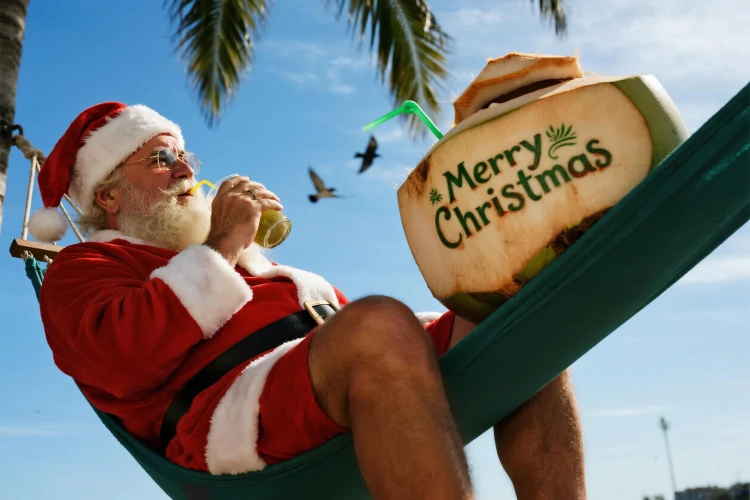 Cartão Surreal de Natal no Verão Brasileiro