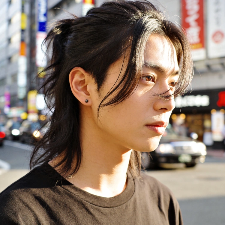 メンズ髪型 ワイルド・ハーフアップバン