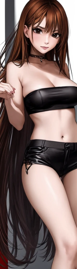 A beautiful adult woman with shoulder-length long hair, big breasts, beautiful legs, and a sharp face is standing with her legs spread apart wearing a black tube top that exposes her navel and black panty-like hot pants.。