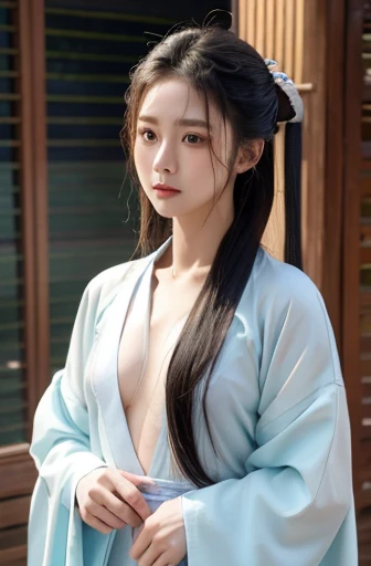 Hanfu，female student，Open your clothes，taking a shower，barechested，weeping